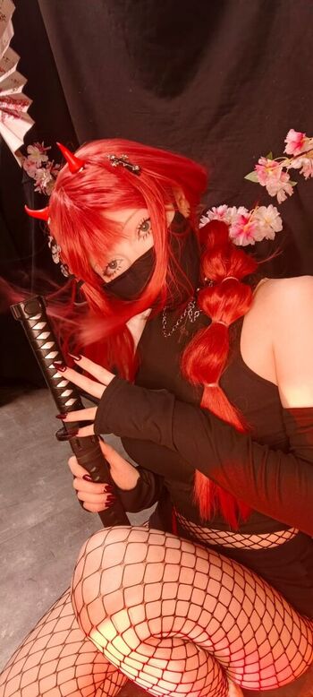 Full leaked Linaneyeon page private onlyfans photo