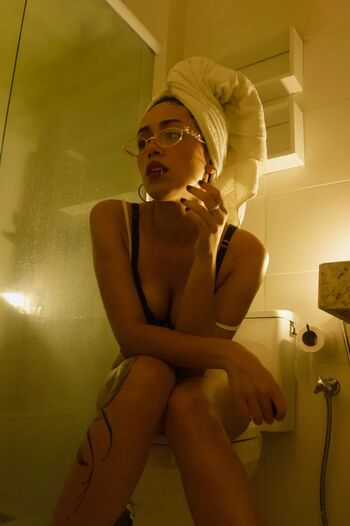 Full leaked Linapvuwu private onlyfans photo