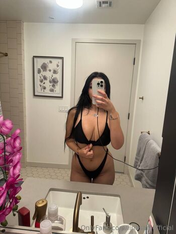 Full leaked Linasaraofficial private onlyfans photo