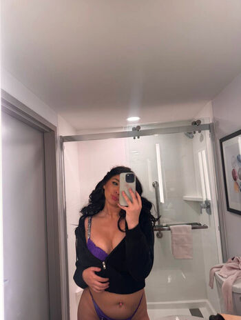 Full leaked Lindsay bertoa private onlyfans photo