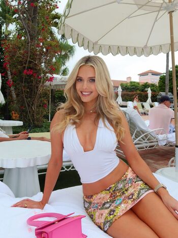 Full leaked Lindsay brewer private onlyfans photo