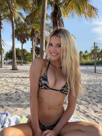 Full leaked Lindsay brewer  page private onlyfans photo