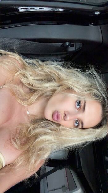 Full leaked Lindsay brewer private onlyfans photo