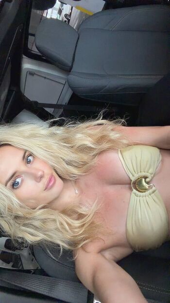 Full leaked Lindsay brewer private onlyfans photo