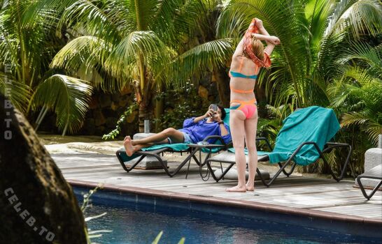 Full leaked Lindsay lohan page private onlyfans photo