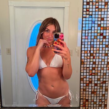 Full leaked Lindsay sento private onlyfans photo
