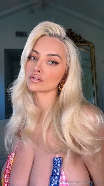 Full leaked Lindsey pelas page private onlyfans photo