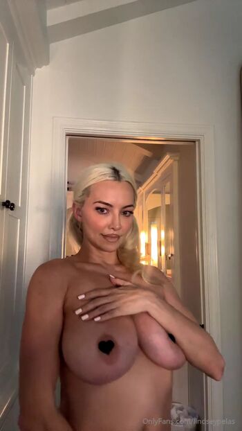 Full leaked Lindsey pelas private onlyfans photo