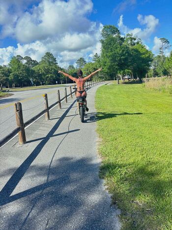 Full leaked Lindsey shields page private onlyfans photo