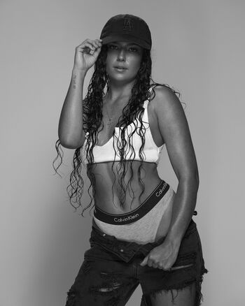 Full leaked Lindsey shields private onlyfans photo