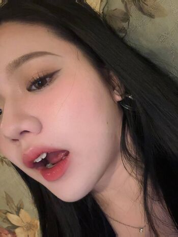 Full leaked Ling  ee page private onlyfans photo