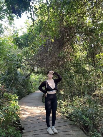 Full leaked Ling  ee page private onlyfans photo