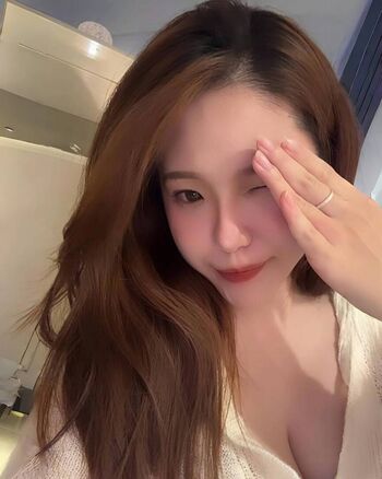 Full leaked Ling  ee private onlyfans photo