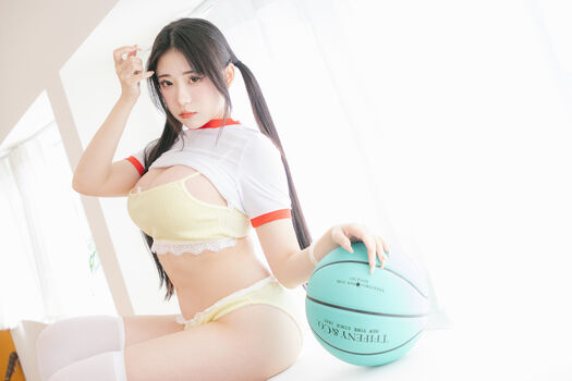Full leaked Ling chen page private onlyfans photo
