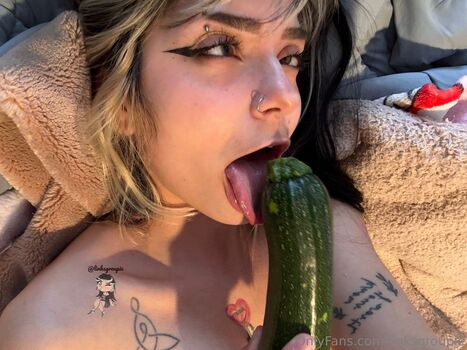 Full leaked Linksgroupie private onlyfans photo