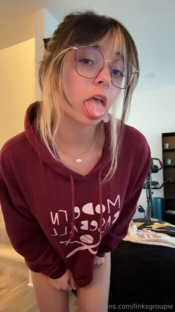 Full leaked Linksgroupie private onlyfans photo