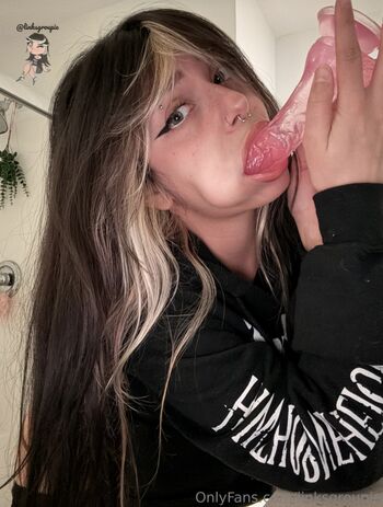 Full leaked Linksgroupie private onlyfans photo