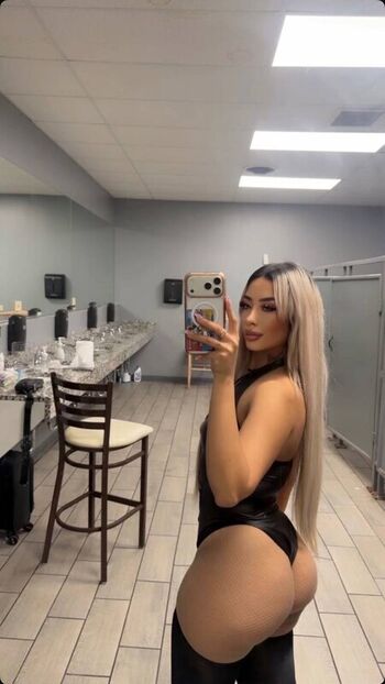 Full leaked Linnddaa private onlyfans photo