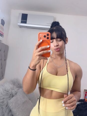 Full leaked Linnnna private onlyfans photo