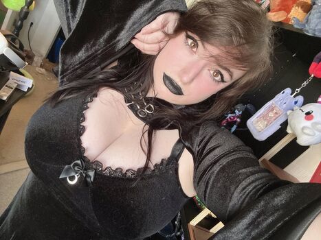 Full leaked Linrarvtuber private onlyfans photo