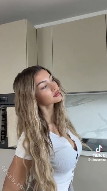Full leaked Linuschka private onlyfans photo