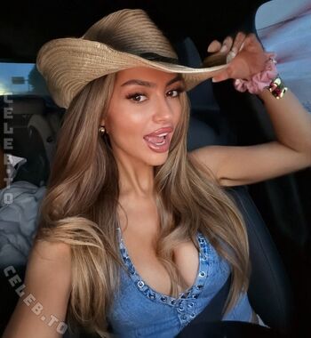 Full leaked Linuschka private onlyfans photo