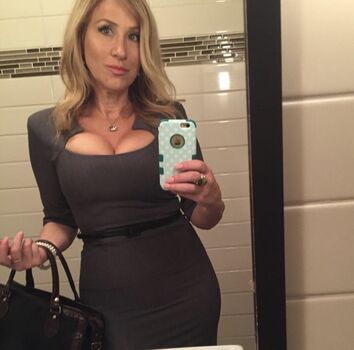 Full leaked Lisa ann walter private onlyfans photo