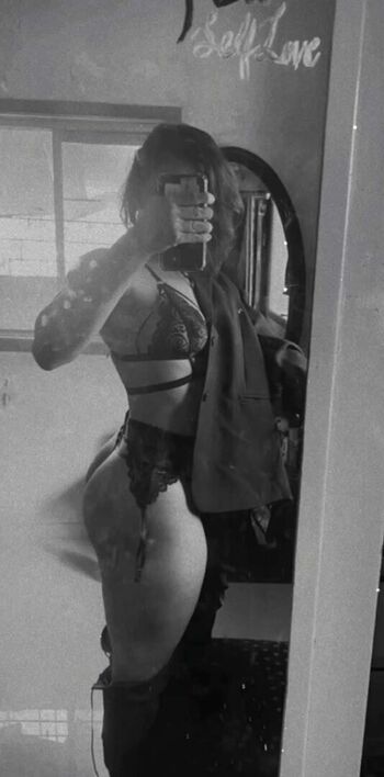 Full leaked Lisa dsouza page private onlyfans photo