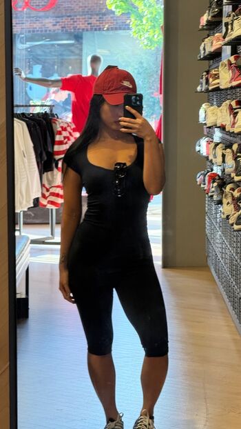 Full leaked Lisahannalee private onlyfans photo