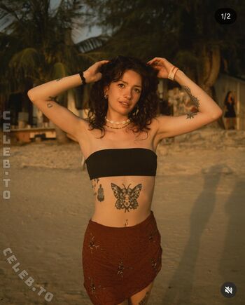 Full leaked Lisamkws private onlyfans photo