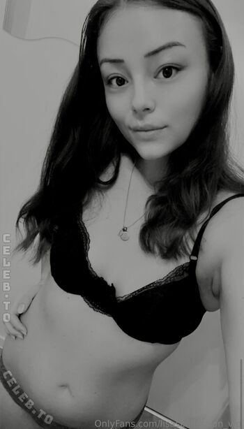 Full leaked Lisascollection page private onlyfans photo