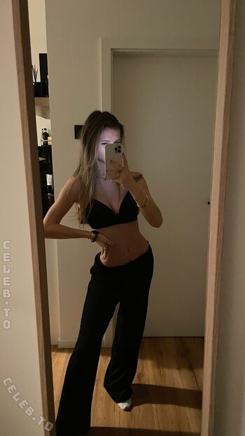 Full leaked Liss thl page private onlyfans photo