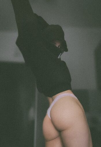 Full leaked Lithuanian girls page private onlyfans photo