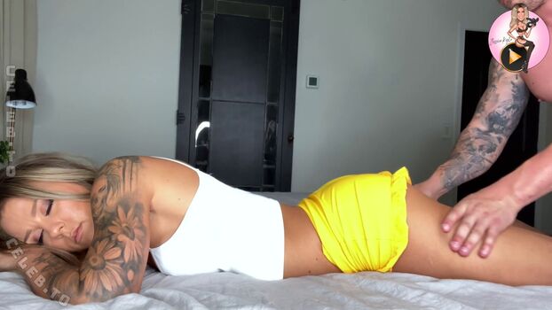 Full leaked Littlebuffbabe private onlyfans photo