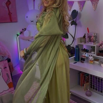 Full leaked Littlebunny x private onlyfans photo