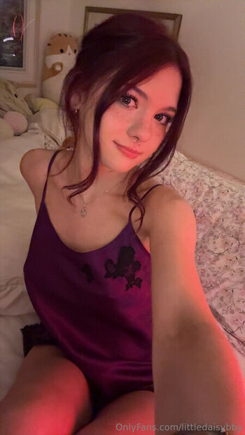 Full leaked Littledaisybby private onlyfans photo