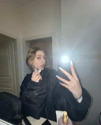Full leaked Littlelilyyyyyyy private onlyfans photo