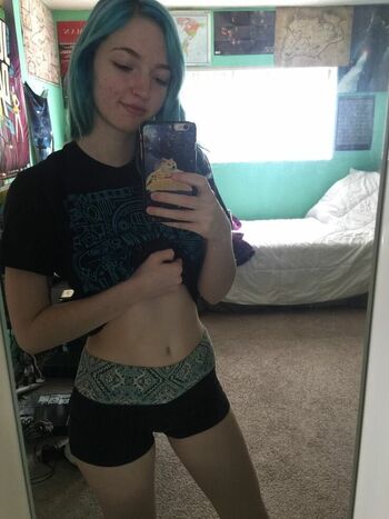 Full leaked Littlesiha private onlyfans photo