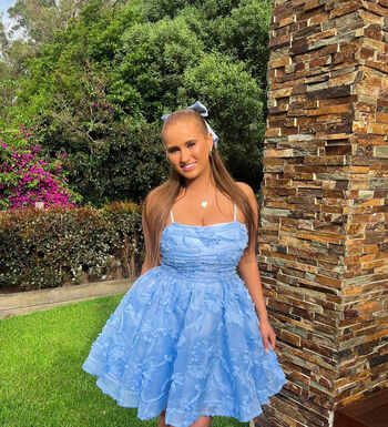 Full leaked Liv drake private onlyfans photo