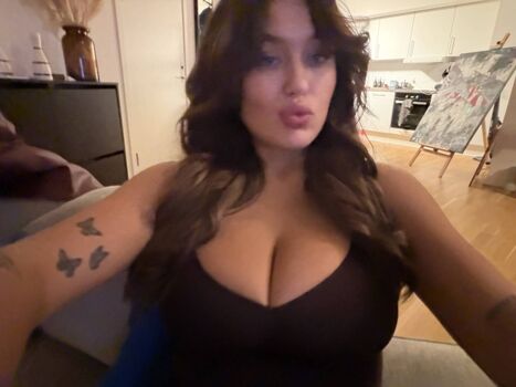 Full leaked Liv madsen private onlyfans photo