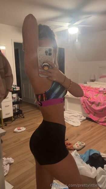 Full leaked Liv mitchell private onlyfans photo