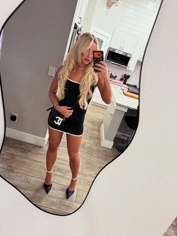 Full leaked Liv morgan private onlyfans photo