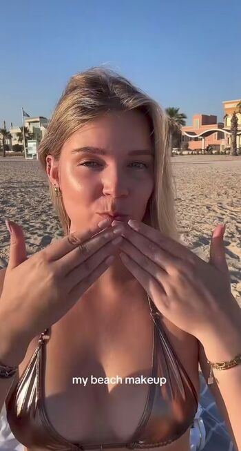 Full leaked Live with laurie private onlyfans photo