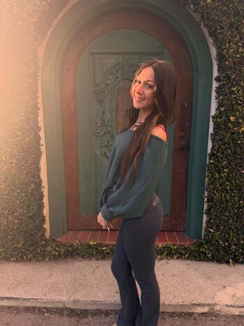 Full leaked Livi blossom private onlyfans photo