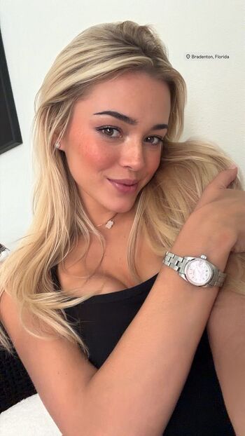 Full leaked Livvy dunne  page private onlyfans photo