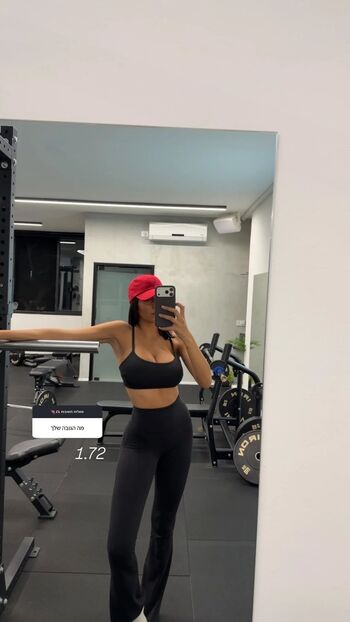 Full leaked Liyamizrahii private onlyfans photo