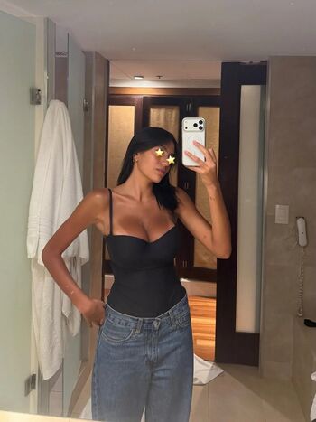 Full leaked Liyamizrahii private onlyfans photo