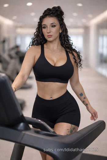 Full leaked Liz ididathang page private onlyfans photo