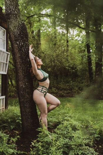 Full leaked Liz splits private onlyfans photo