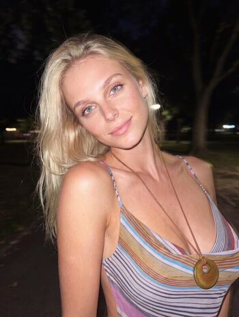 Full leaked Lizzie gunderson private onlyfans photo